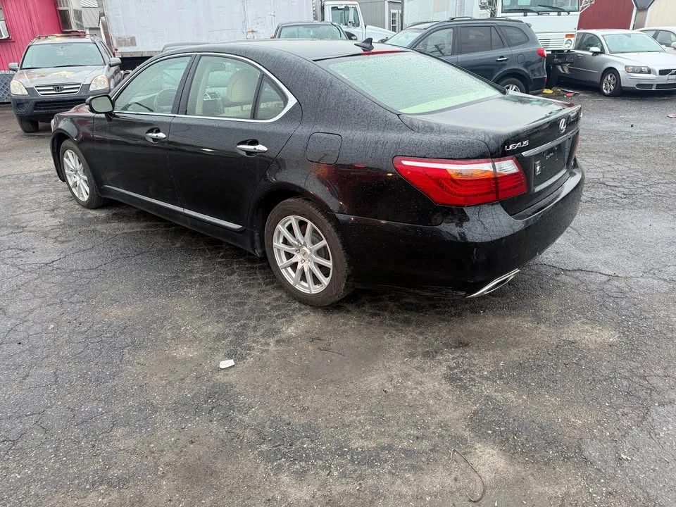 2010 Lexus LS 4th Gen - Image 4 of 12
