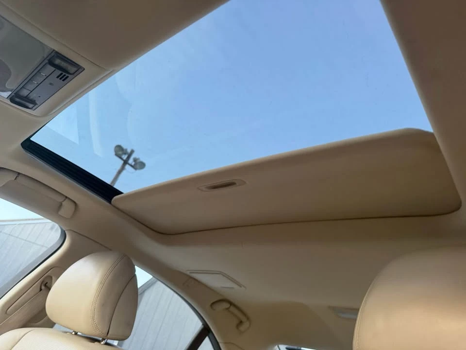 2010 Lexus LS 4th Gen - Image 14 of 15