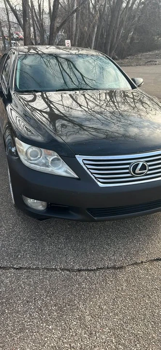 2010 Lexus LS 4th Gen - Image 2 of 5