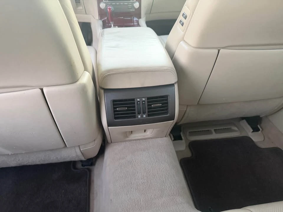 2010 Lexus LS 4th Gen - Image 12 of 15