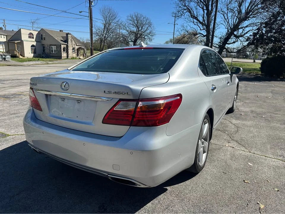2010 Lexus LS 4th Gen - Image 7 of 19