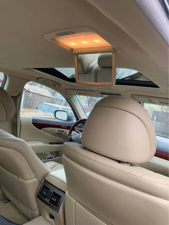 2010 Lexus LS 4th Gen - Image 7 of 9
