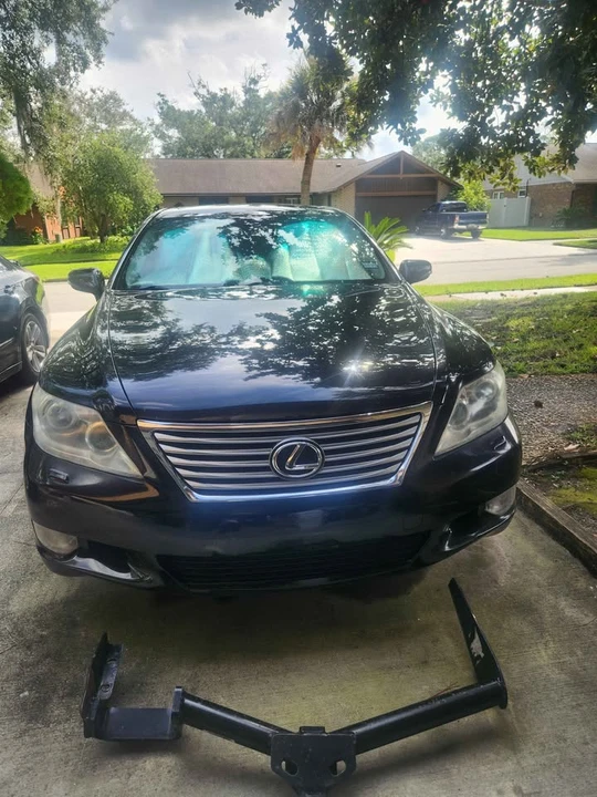 2010 Lexus LS 4th Gen - Image 2 of 9