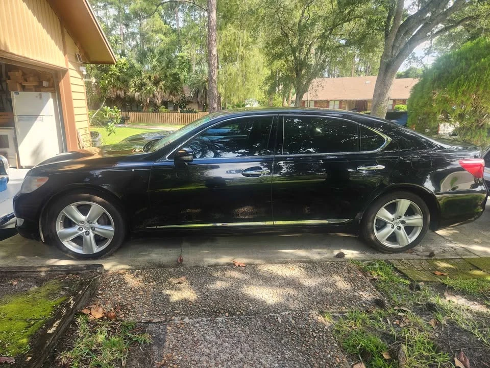 2010 Lexus LS 4th Gen - Image 4 of 9