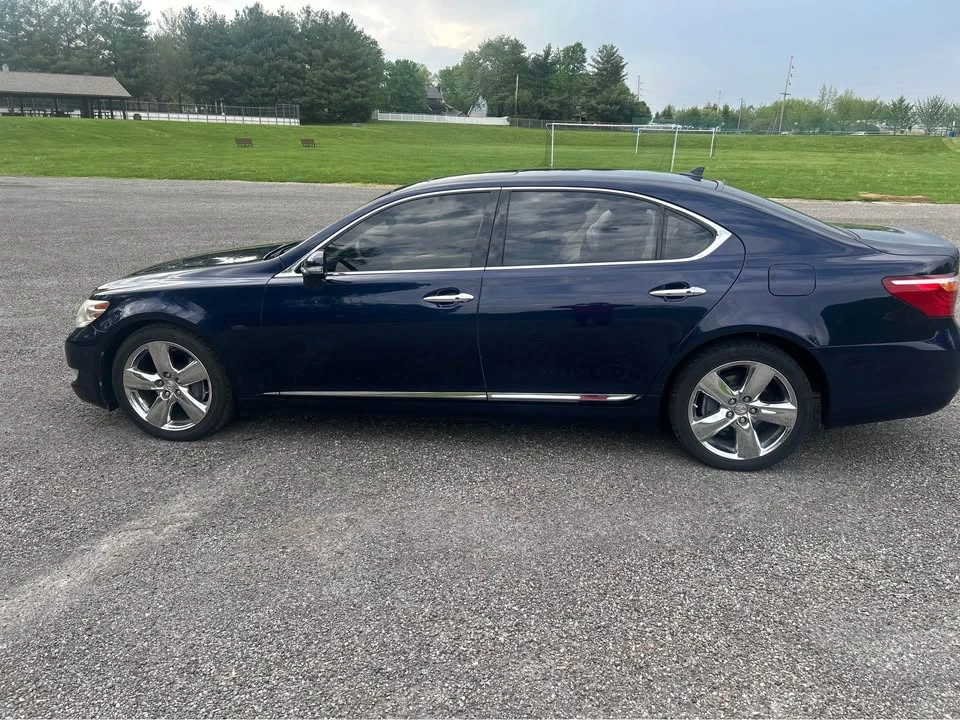 2010 Lexus LS 4th Gen - Image 4 of 12