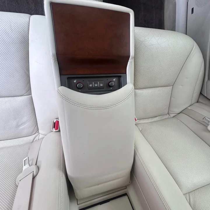 2010 Lexus LS 4th Gen - Image 7 of 12
