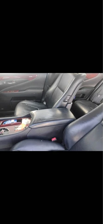 2010 Lexus LS 4th Gen - Image 5 of 9