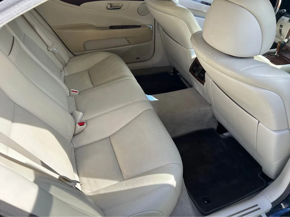 2010 Lexus LS 4th Gen - Image 9 of 10