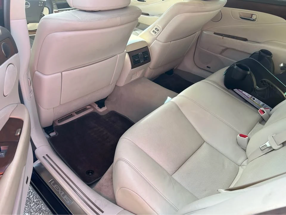2010 Lexus LS 4th Gen - Image 7 of 10