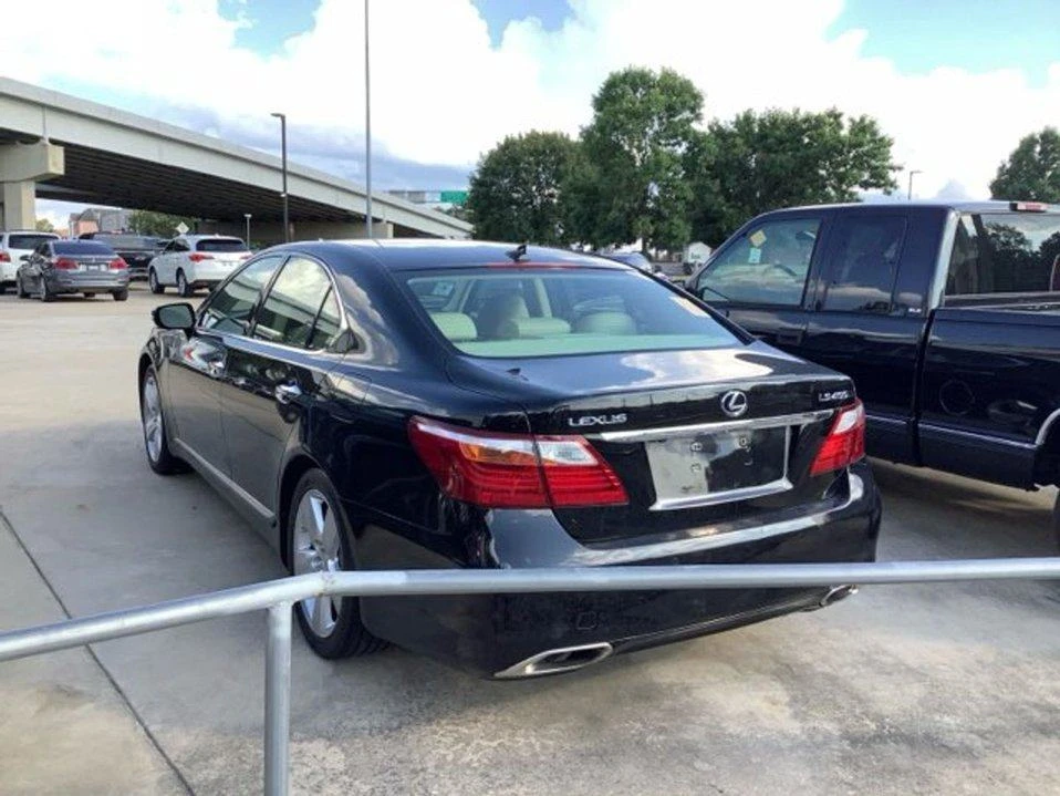 2010 Lexus LS 4th Gen - Image 4 of 6