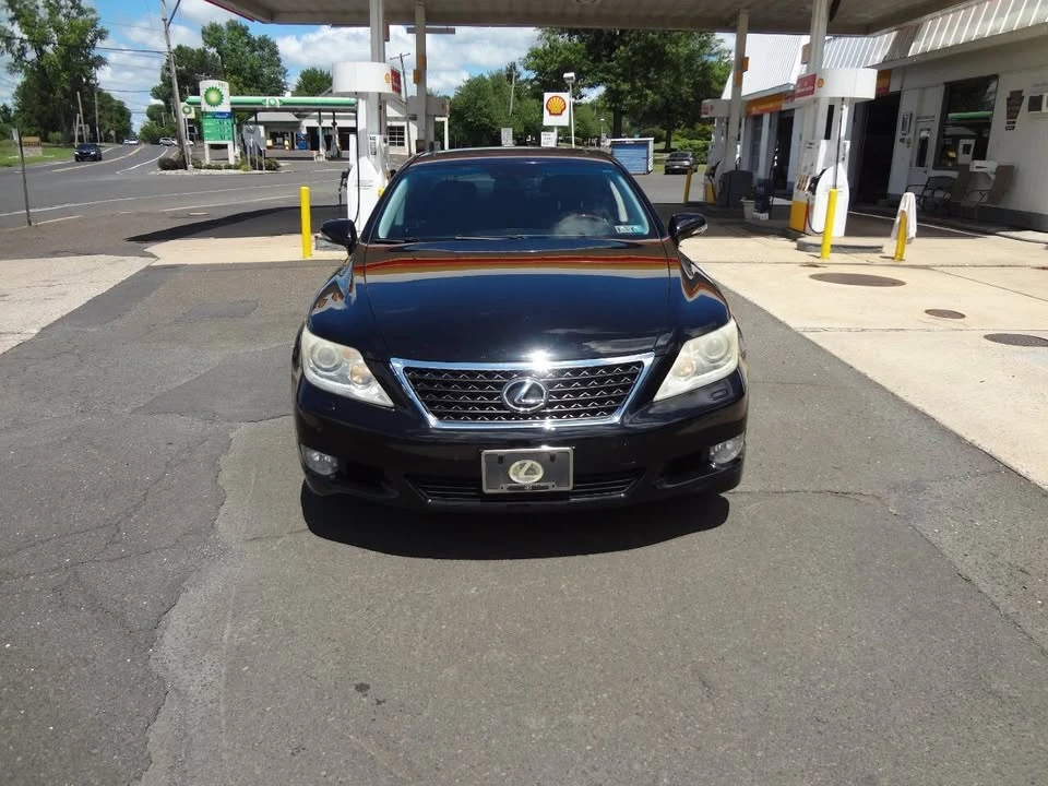 2010 Lexus LS 4th Gen - Image 7 of 17