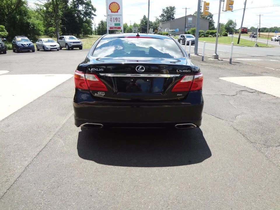 2010 Lexus LS 4th Gen - Image 4 of 17