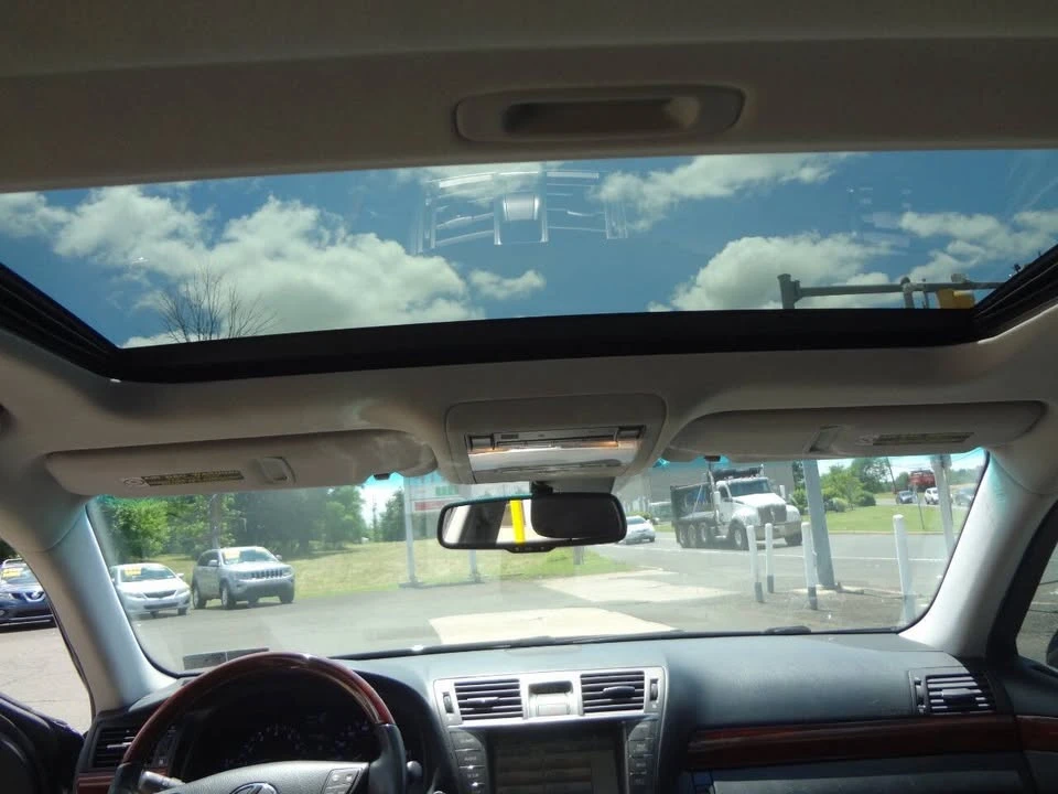 2010 Lexus LS 4th Gen - Image 12 of 17