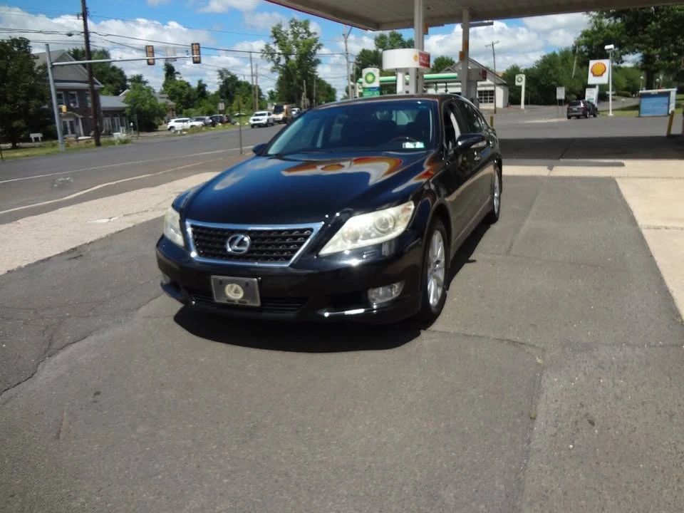 2010 Lexus LS 4th Gen - Image 2 of 17