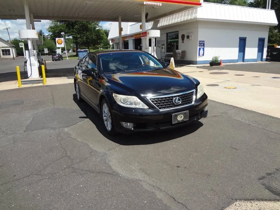 2010 Lexus LS 4th Gen - Image 6 of 17
