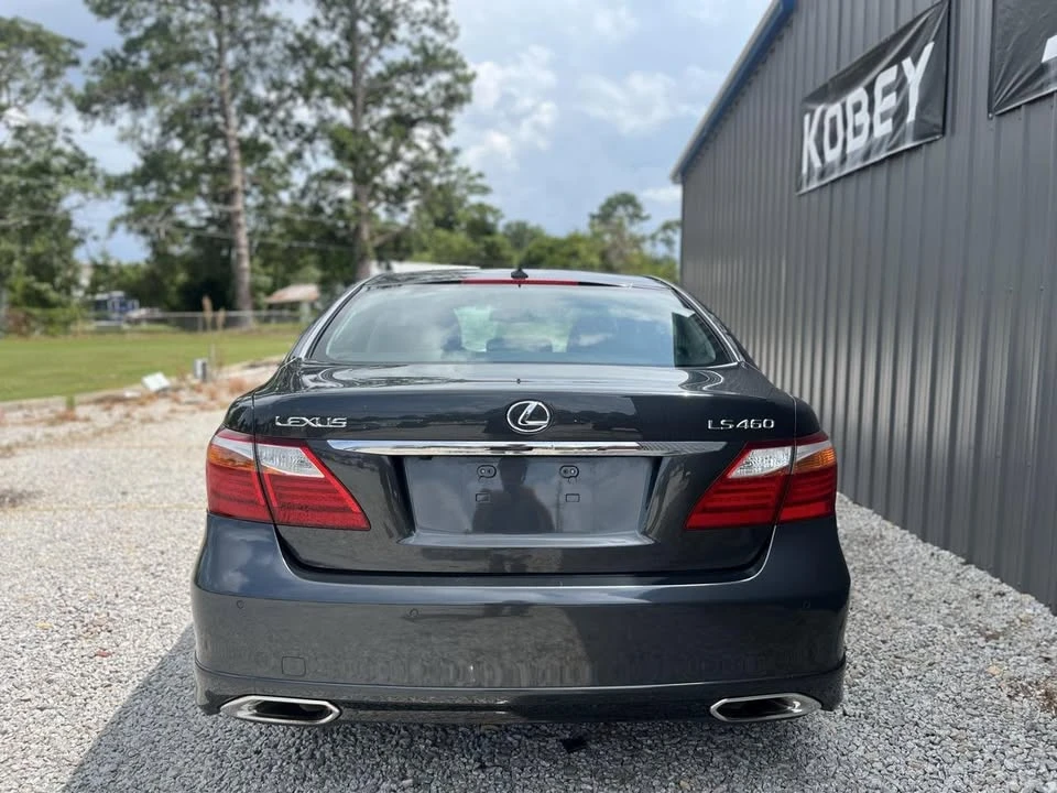 2010 Lexus LS 4th Gen - Image 5 of 20