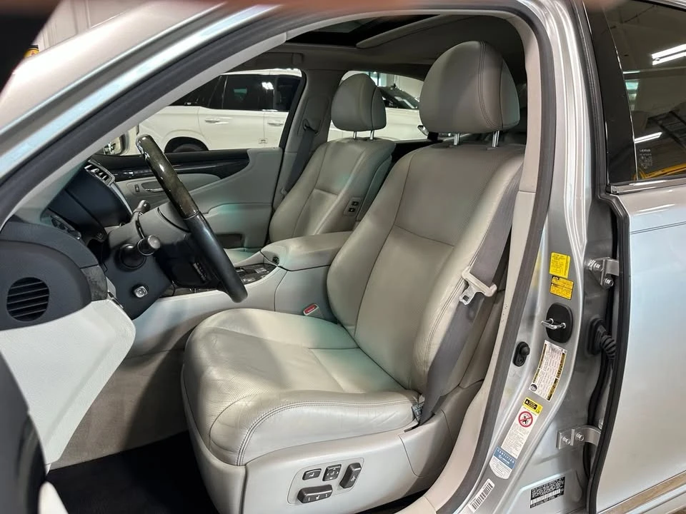 2010 Lexus LS 4th Gen - Image 10 of 20