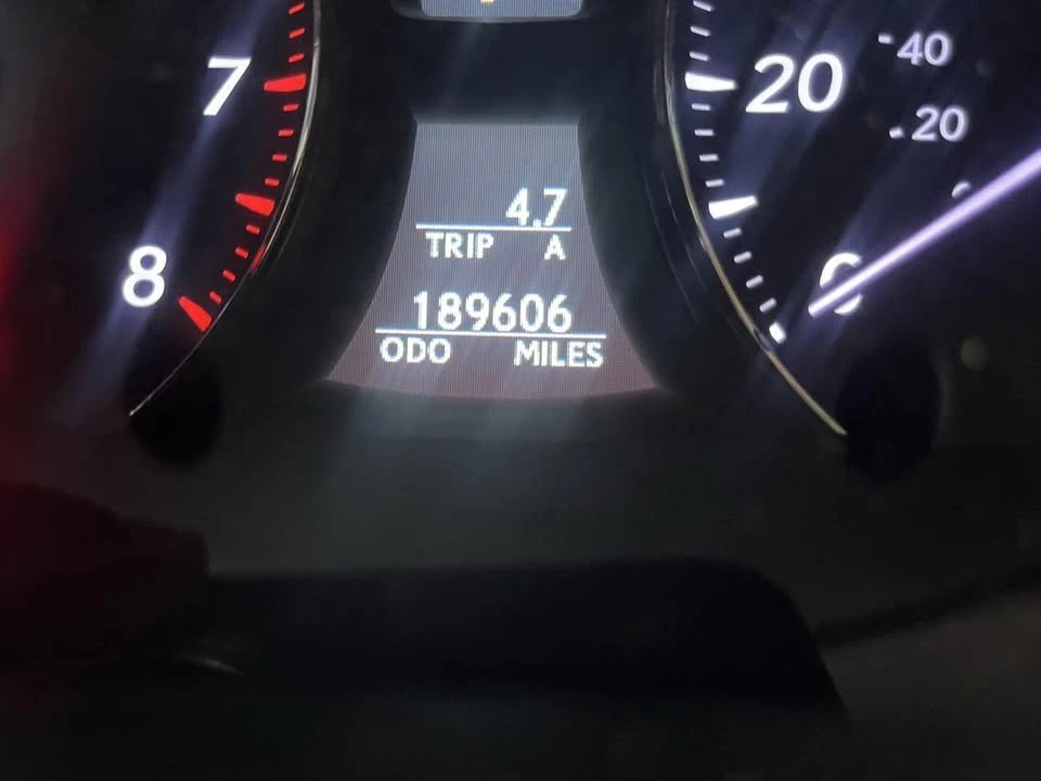 2010 Lexus LS 4th Gen - Image 9 of 20