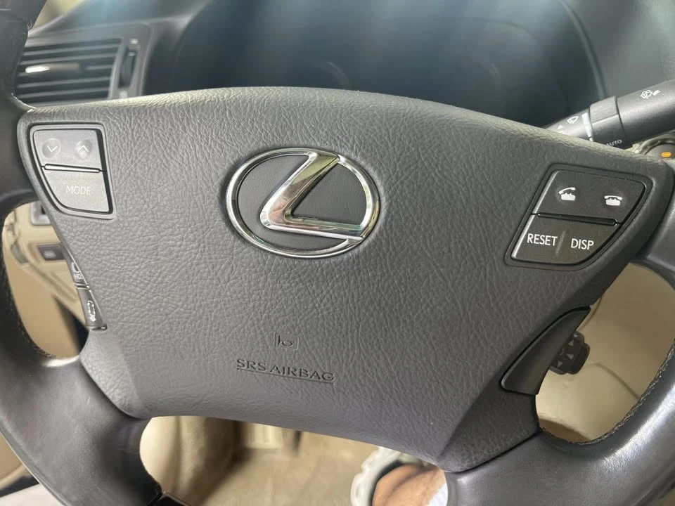2010 Lexus LS 4th Gen - Image 13 of 20