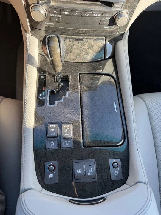 2010 Lexus LS 4th Gen - Image 16 of 20