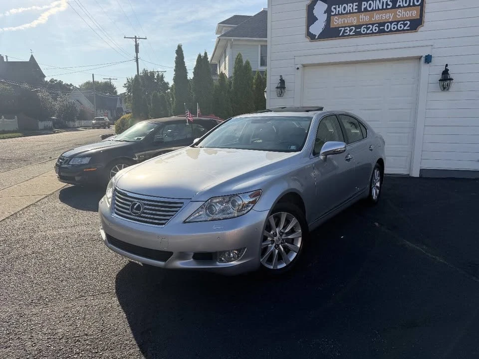 2010 Lexus LS 4th Gen - Image 2 of 20
