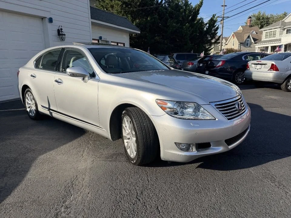 2010 Lexus LS 4th Gen - Image 9 of 20