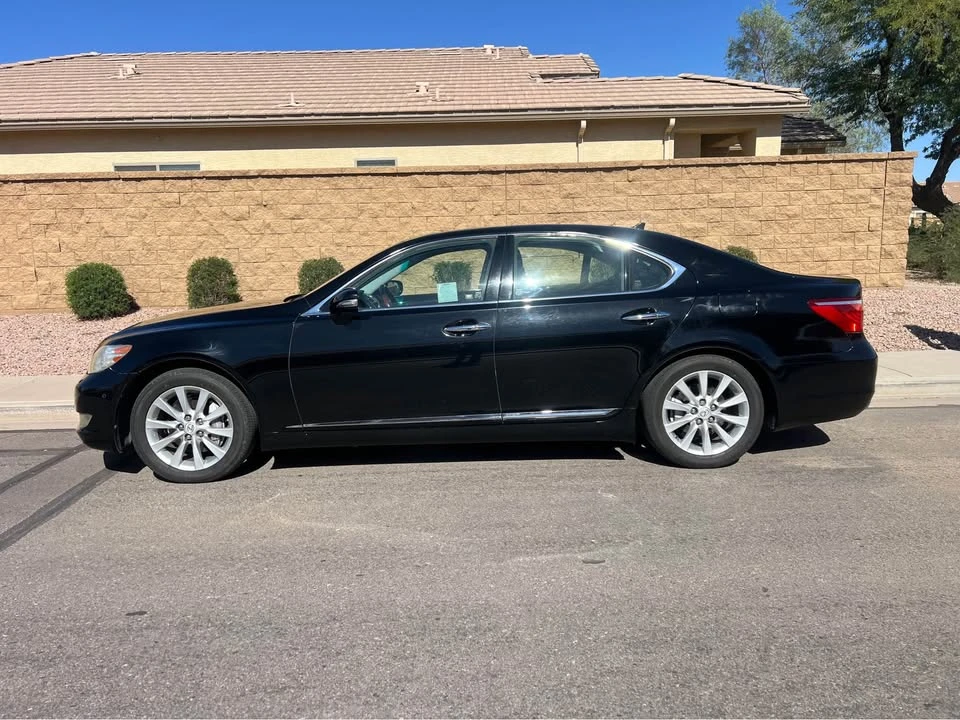 2010 Lexus LS 4th Gen - Image 7 of 17