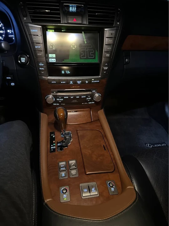 2010 Lexus LS 4th Gen - Image 20 of 20