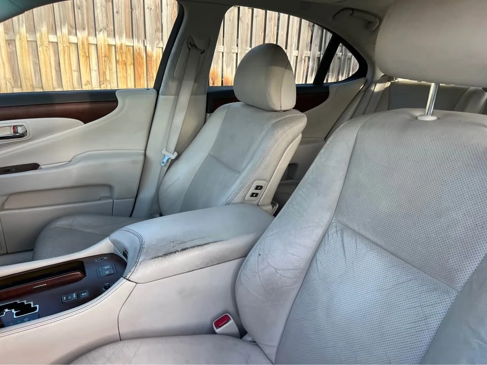 2010 Lexus LS 4th Gen - Image 8 of 9