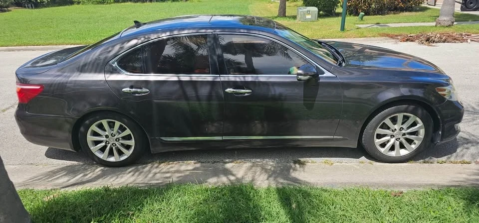 2010 Lexus LS 4th Gen - Image 5 of 18
