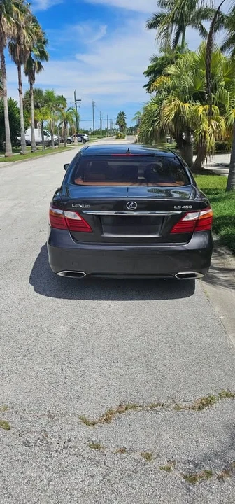 2010 Lexus LS 4th Gen - Image 4 of 18