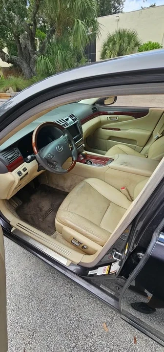 2010 Lexus LS 4th Gen - Image 8 of 18