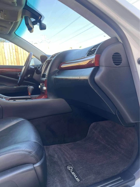 2010 Lexus LS 4th Gen - Image 10 of 15