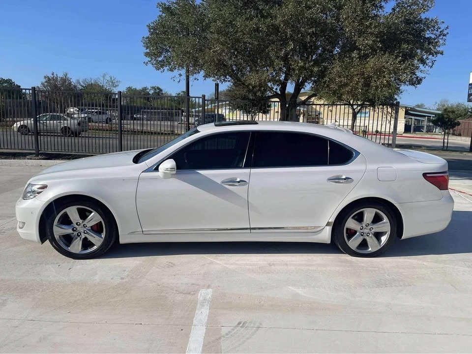 2010 Lexus LS 4th Gen - Image 6 of 15