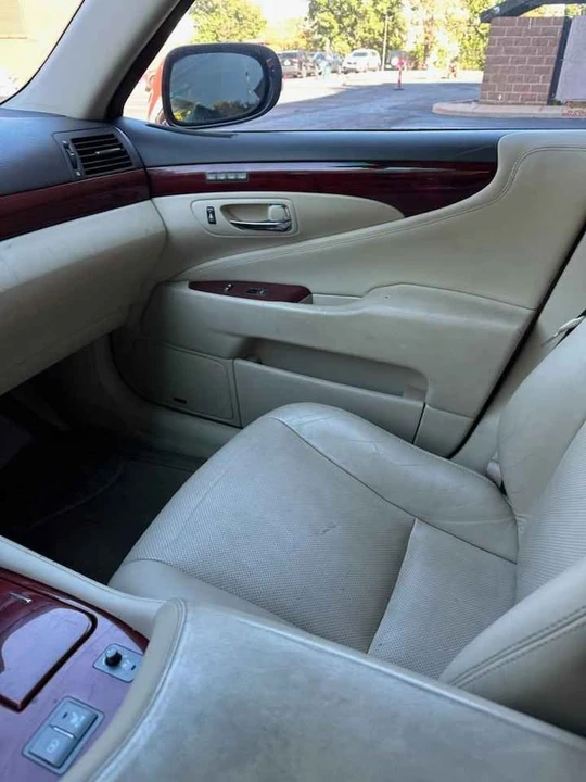 2010 Lexus LS 4th Gen - Image 7 of 8