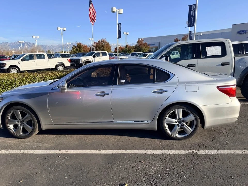 2010 Lexus LS 4th Gen - Image 2 of 7