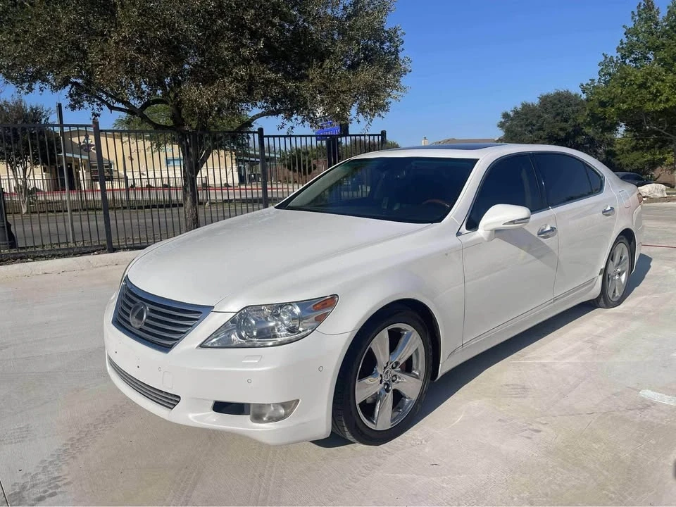 2010 Lexus LS 4th Gen - Image 2 of 15