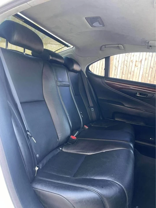 2010 Lexus LS 4th Gen - Image 7 of 15