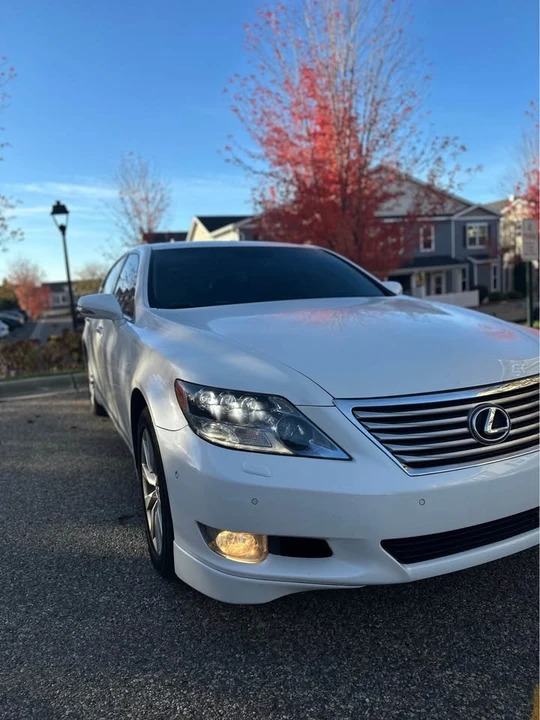2010 Lexus LS 4th Gen - Image 12 of 12