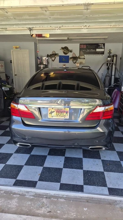 2010 Lexus LS 4th Gen - Image 3 of 3