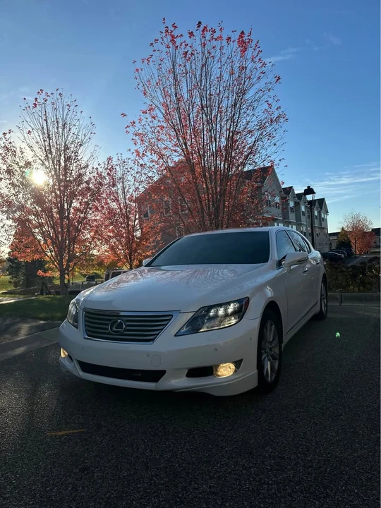 2010 Lexus LS 4th Gen - Image 2 of 12