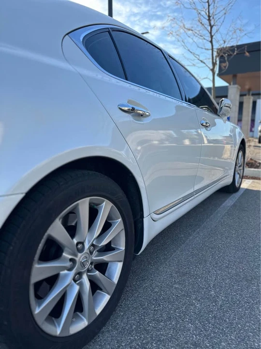 2010 Lexus LS 4th Gen - Image 10 of 12