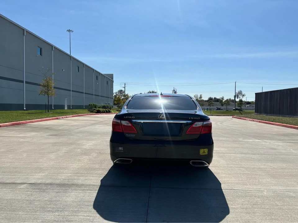 2010 Lexus LS 4th Gen - Image 6 of 13