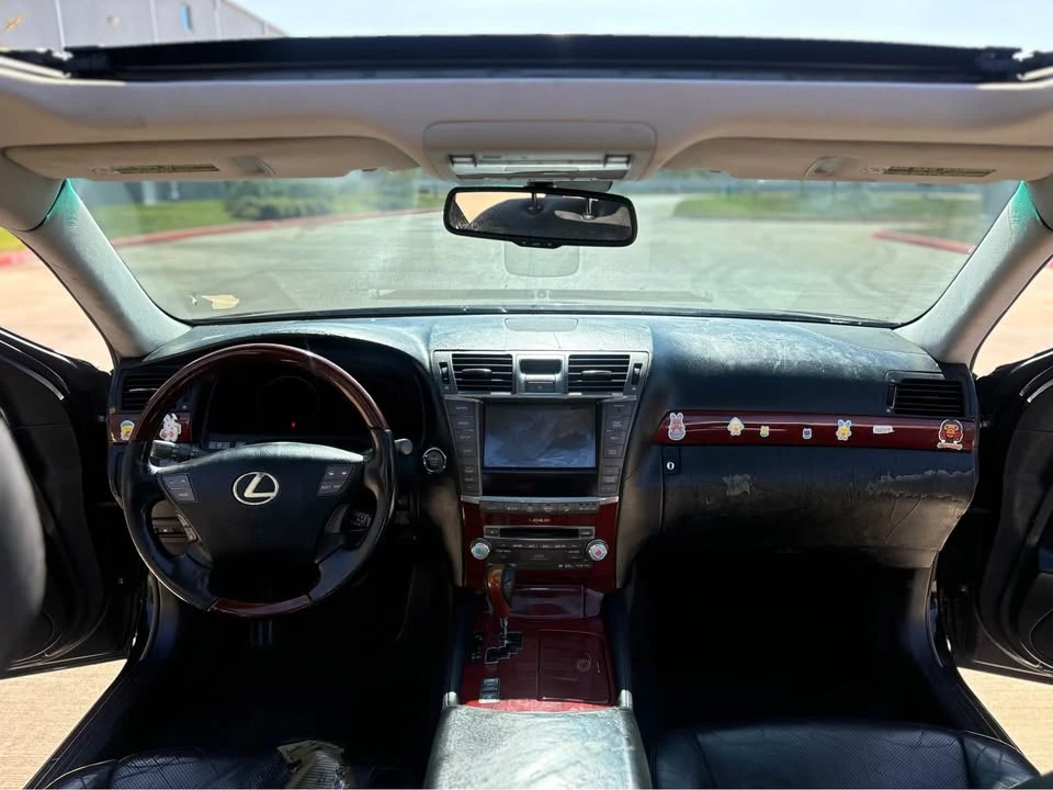 2010 Lexus LS 4th Gen - Image 13 of 13