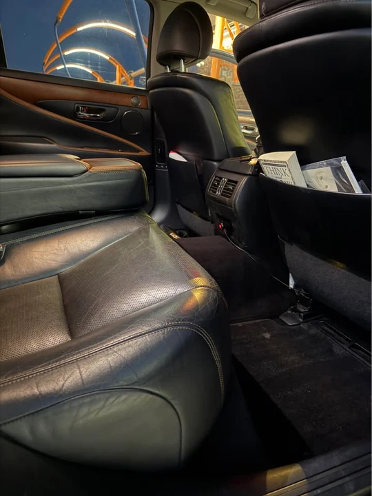2010 Lexus LS 4th Gen - Image 6 of 8