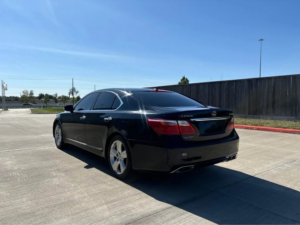 2010 Lexus LS 4th Gen - Image 7 of 13