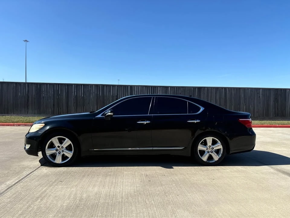 2010 Lexus LS 4th Gen - Image 8 of 13