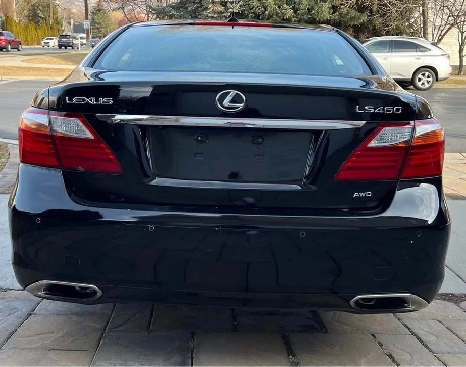 2010 Lexus LS 4th Gen - Image 3 of 17