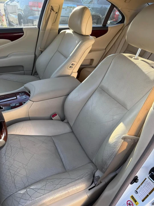 2010 Lexus LS 4th Gen - Image 10 of 13