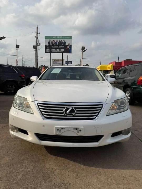2010 Lexus LS 4th Gen - Image 3 of 14